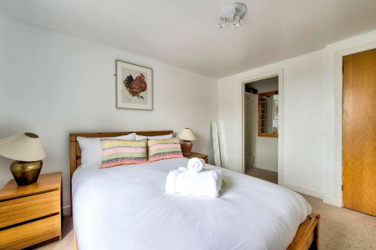 Appartement Altido Ultra Stylish Calton Road Apt W/ Parking à Édimbourg Extérieur photo